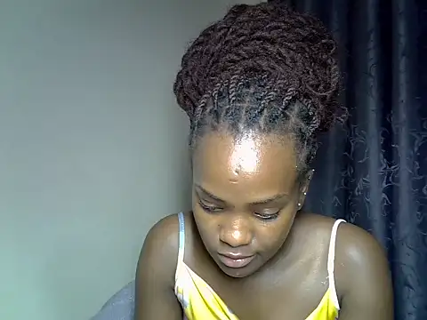 Lynne_pretty4