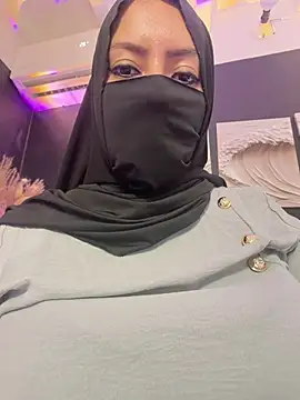 Qamar_Khalifa