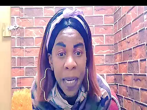 Ebony_sweetpeach