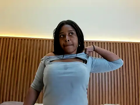AshleyAurax