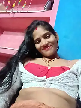sanaam_hot