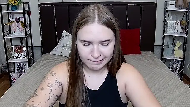 LauraHlot