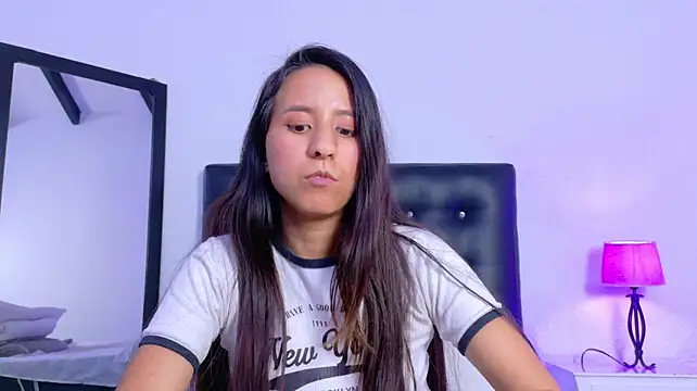 Skinny_hottie18 webcam