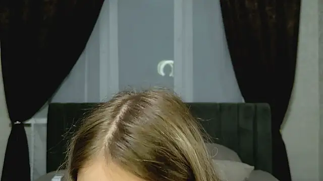 MollyOrgazm webcam