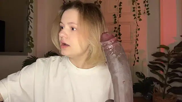 MoonIvy_ webcam