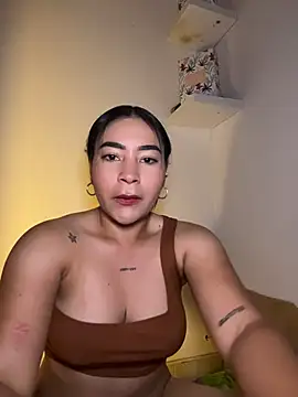 SaharaArisa webcam