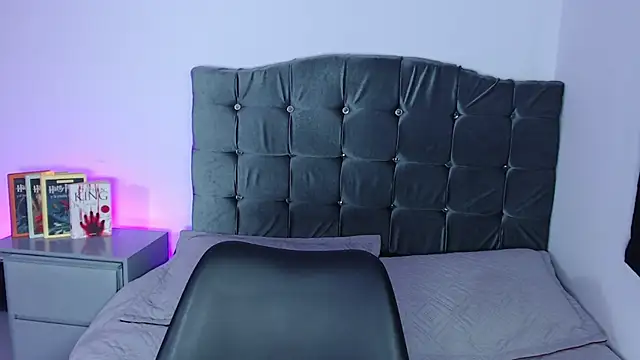 EmmaCurvyy webcam