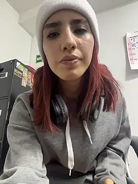 Elodiee_Roussee webcam