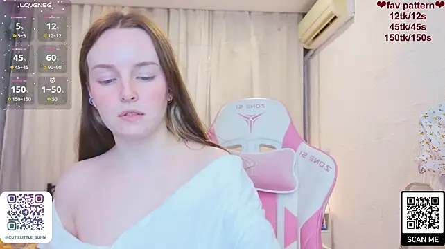 bae_cake_ live cam on StripChat