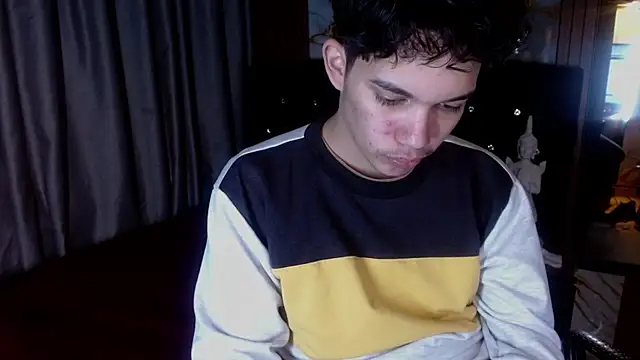 haku_nayro webcam