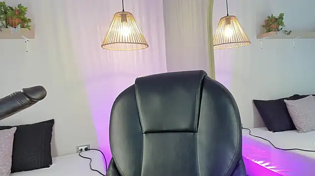 Isabella_Whiitee_