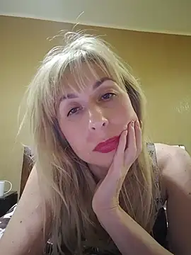 SelinaLovqx webcam