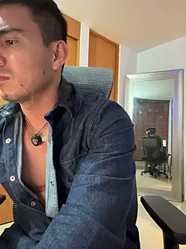 Chris_Clarck live cam on StripChat