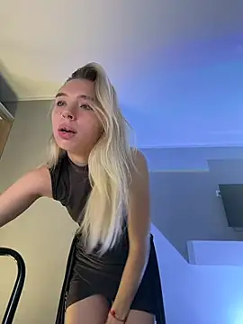 Emily_Hartt webcam