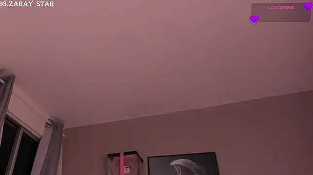 Zaray_star webcam