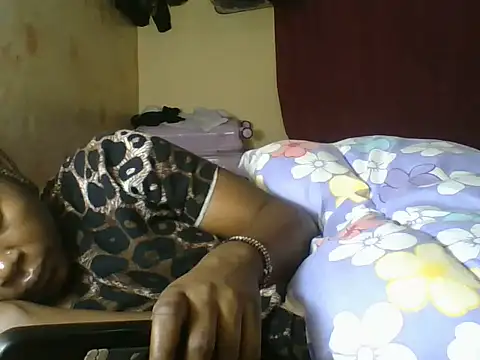 Wavyprincess webcam
