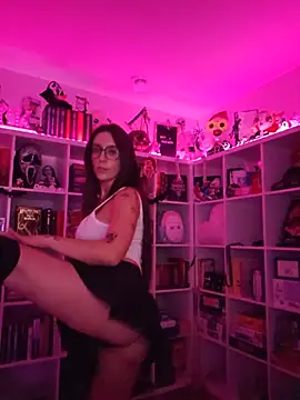 LilyOrion webcam