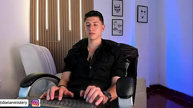 Dorianmistery2322_ webcam