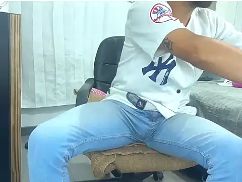 thomass1018 webcam