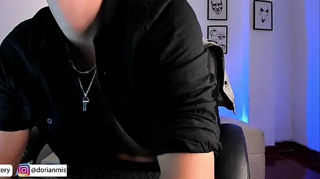 Dorianmistery2322_ webcam