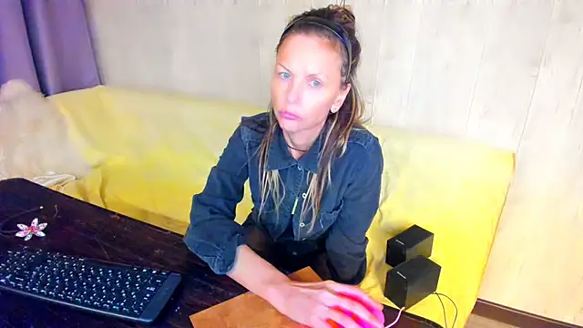 Elizabe_th webcam