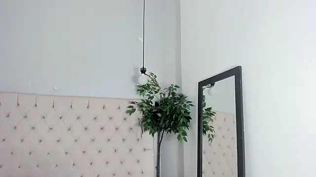 Victoria_Coleman live cam preview