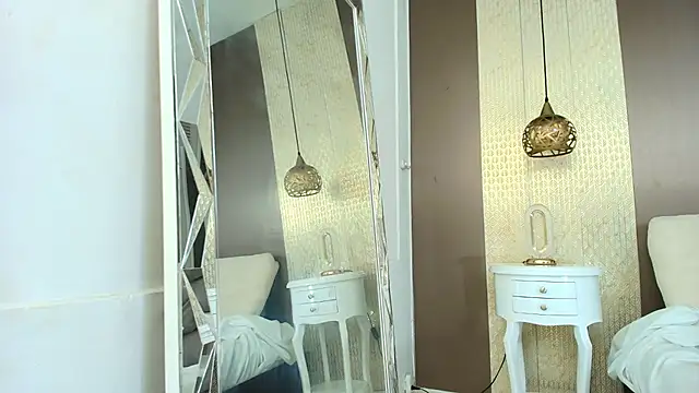 Tiifany_Baker webcam