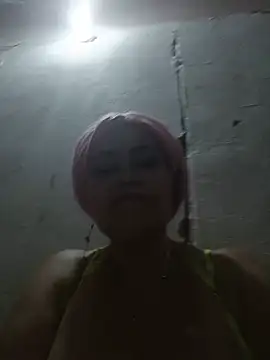 dirty_mother3 live cam preview
