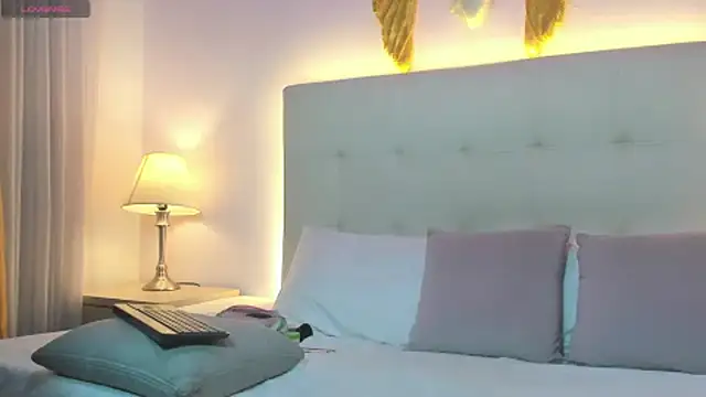 abigail_restrepo webcam