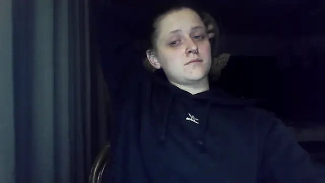 LeaWetGirl live cam preview