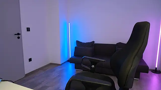 Mia_goddess_