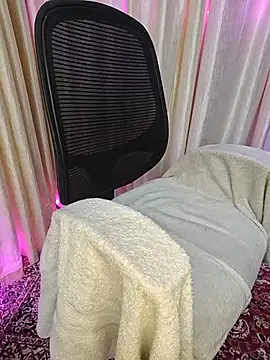 Curvy_Pooja webcam