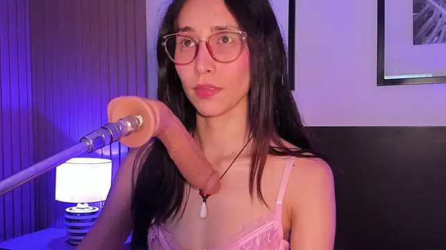 doll_bella_ webcam