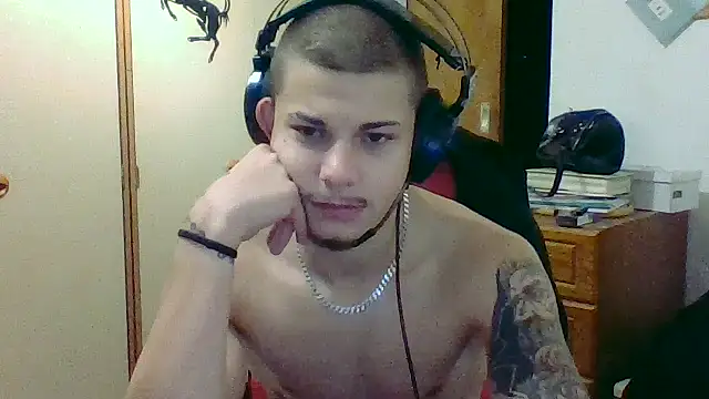 saint_lexvii (M twink) - Make me cum💦🥵