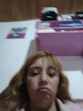 Emma_Risky- webcam