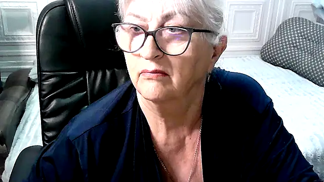 LolkaAlyss webcam