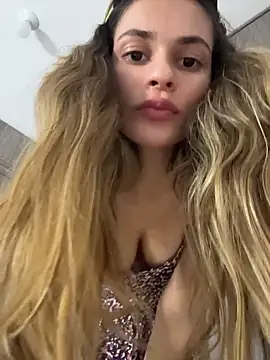 cuteluci_