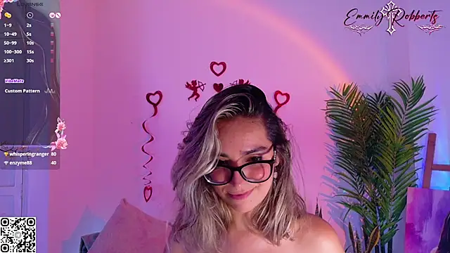 Emmi_Roberts