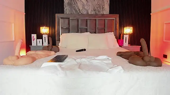 Laureenwells 🕹 free live cam