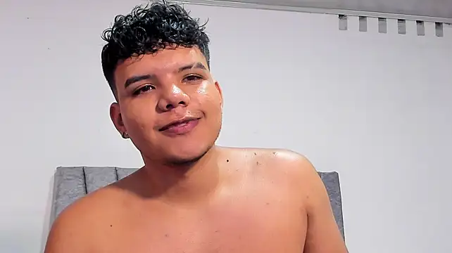 Axel_F00
