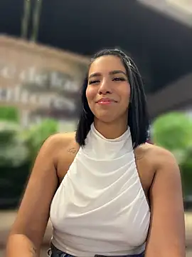 AlaiaStearling_