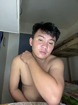 odlazir_kim webcam