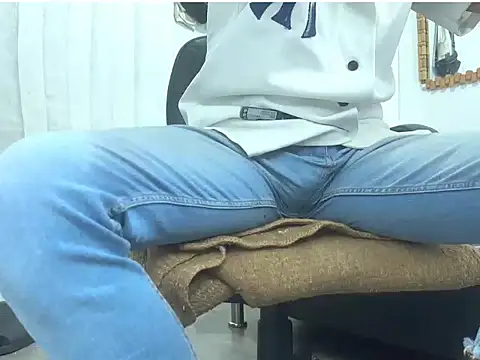 thomass1018 webcam