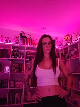 LilyOrion 🚛 live naked chat
