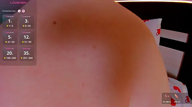 lexxxxxxi live cam on StripChat