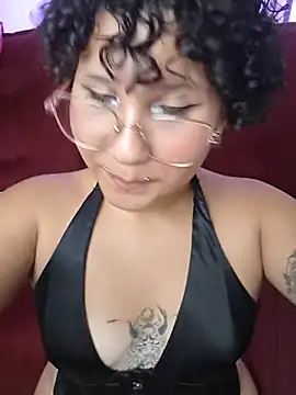 Nyx_w live cam preview