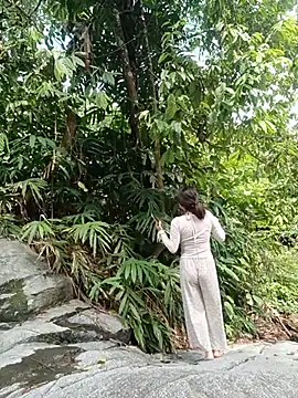 Linda-yiyi 🕊 chat