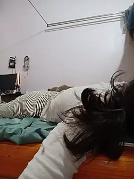 Linda-yiyi webcam