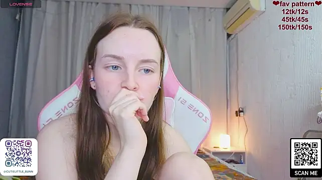 bae_cake_ webcam