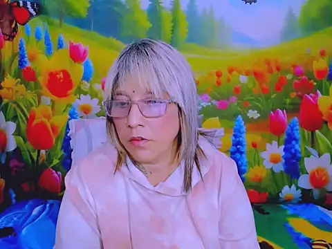 indianroxy webcam